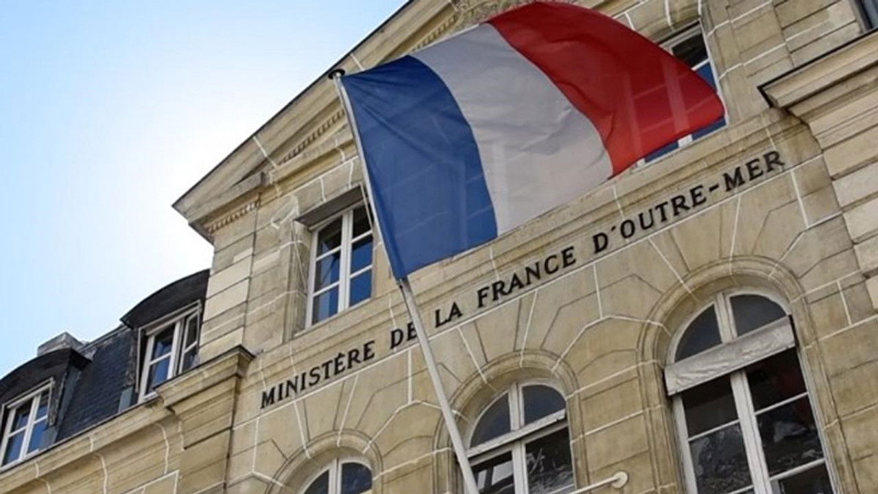 La ligne bleue Outre-mer — Le dossier calédonien