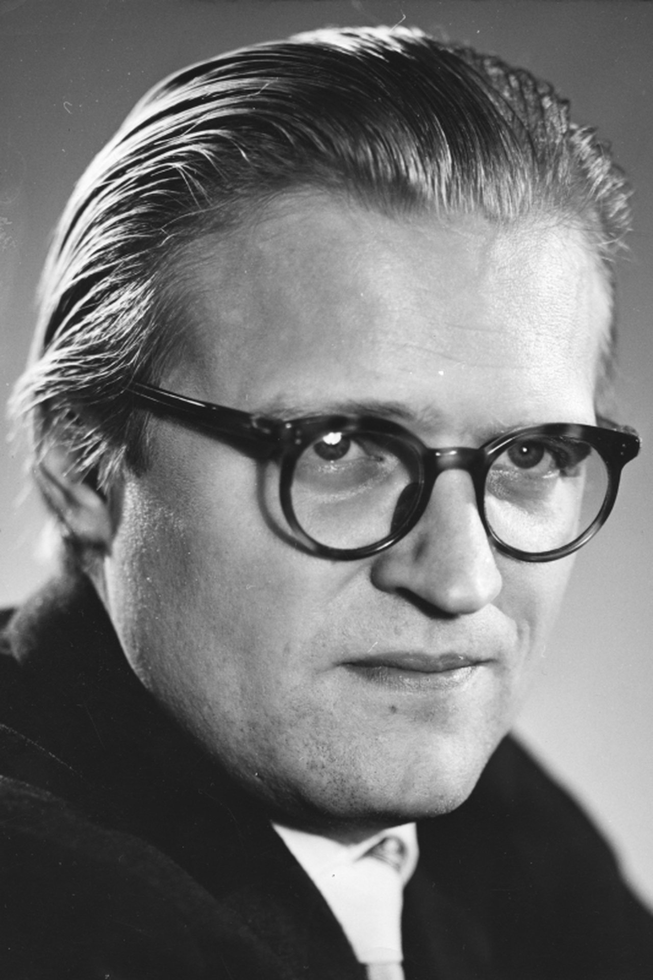 Olle Hellbom - مخرج