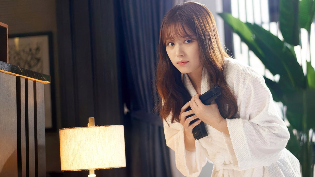 W - HAI THẾ GIỚI: BẢN ĐỀ ÁN SIÊU HƯ CẤU VỀ SỰ NỔI LOẠN CỦA NHỮNG NÉT VẼ cinematic still