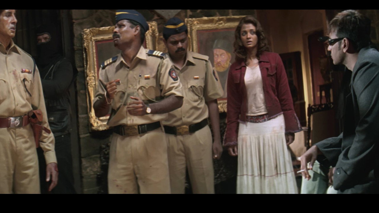 Khakee still 9
