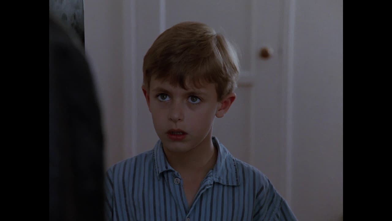 Silent Night, Deadly Night 5: The Toy Maker background