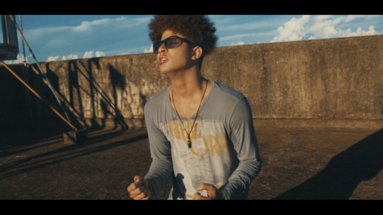 Perdidos no Espaço-Tempo backdrop