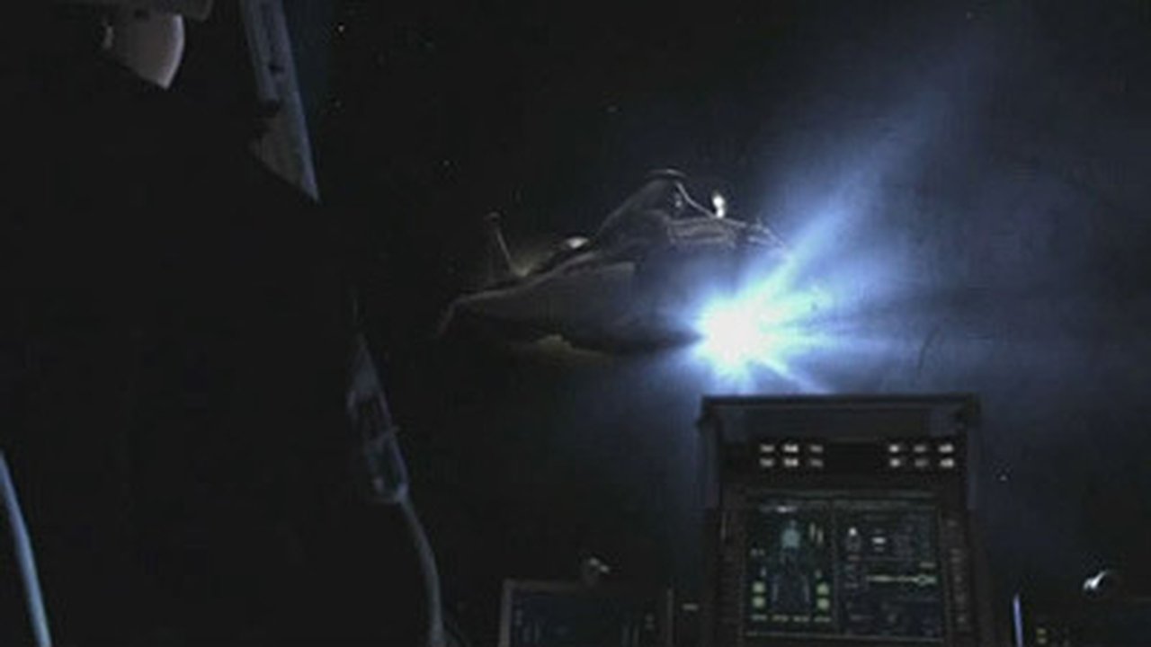 Battlestar Galactica - Season 0 Episode 34 : Face of the Enemy (10)