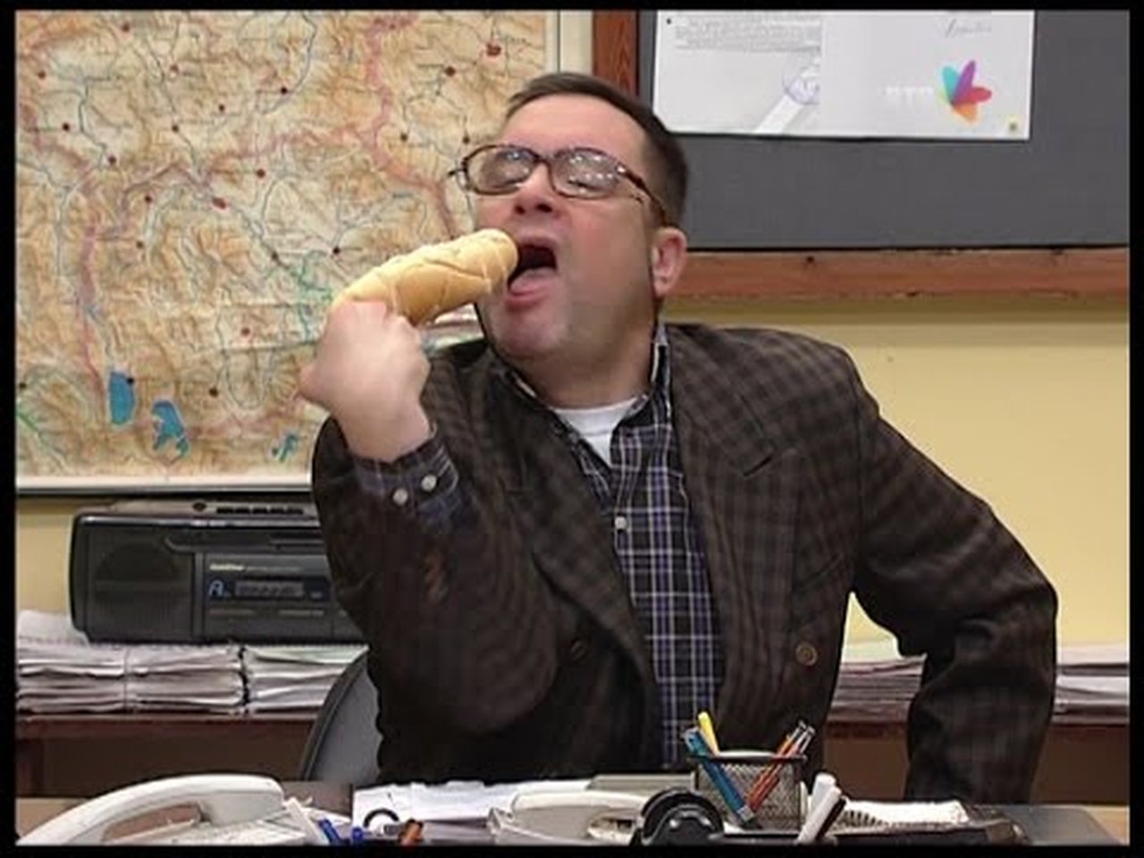 Government Job - Season 5 Episode 48 : 812 Kristalna kugla