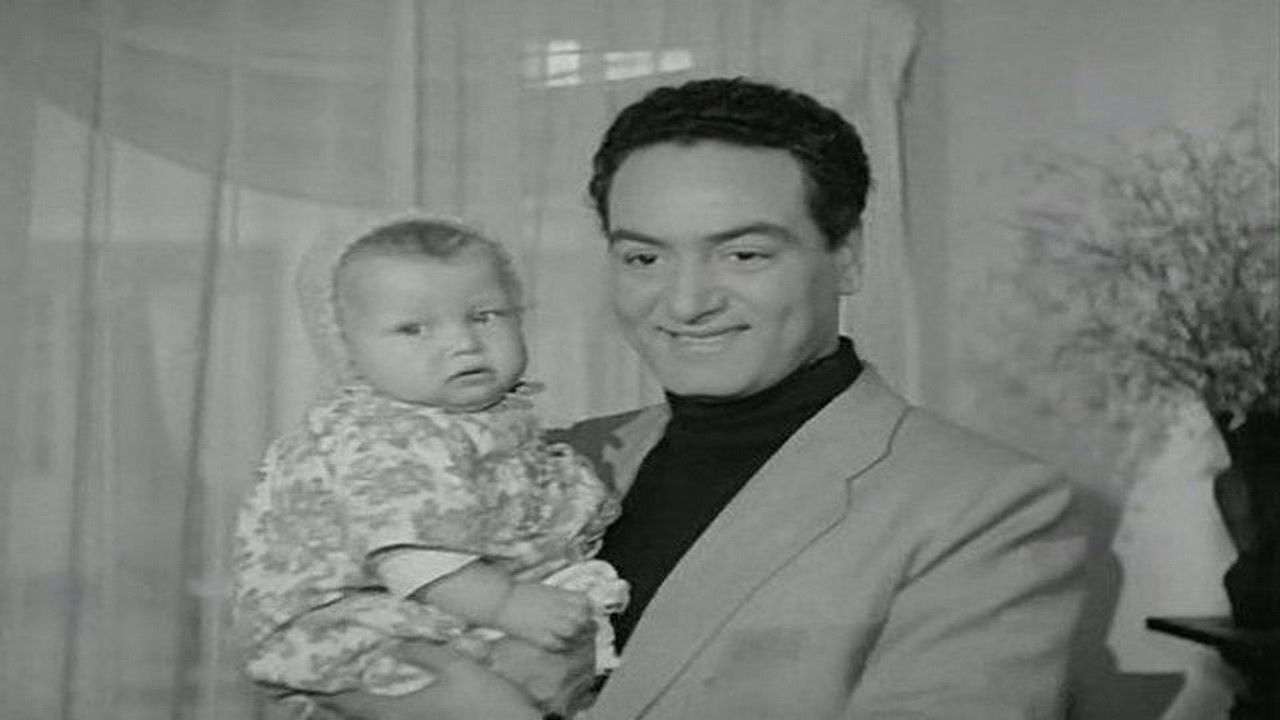 Faeil Khayr backdrop