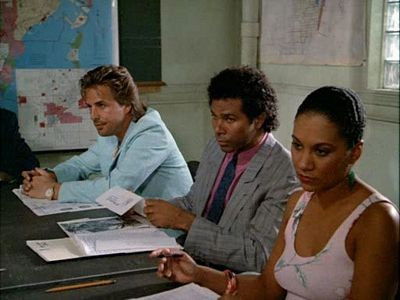 Miami Vice - Season 2 Episode 20 : Payback
