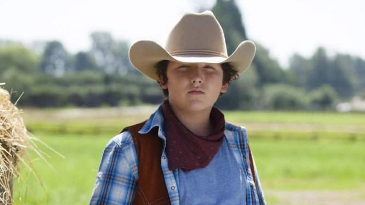 R. L. Stine's The Haunting Hour - Season 3 Episode 20 : Coat Rack Cowboy