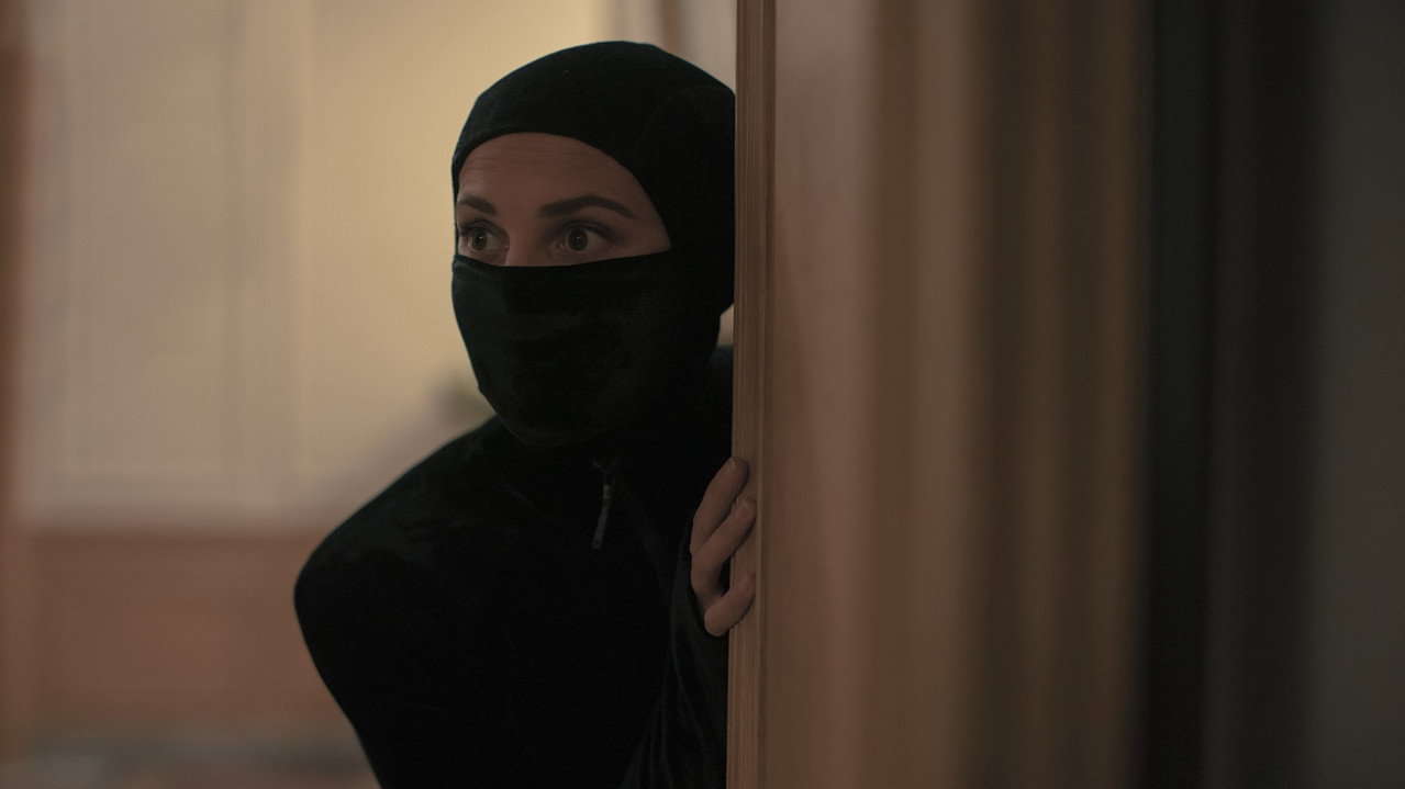 Обои к сериалу «Ирма Веп (2022)» — (26 из 73)