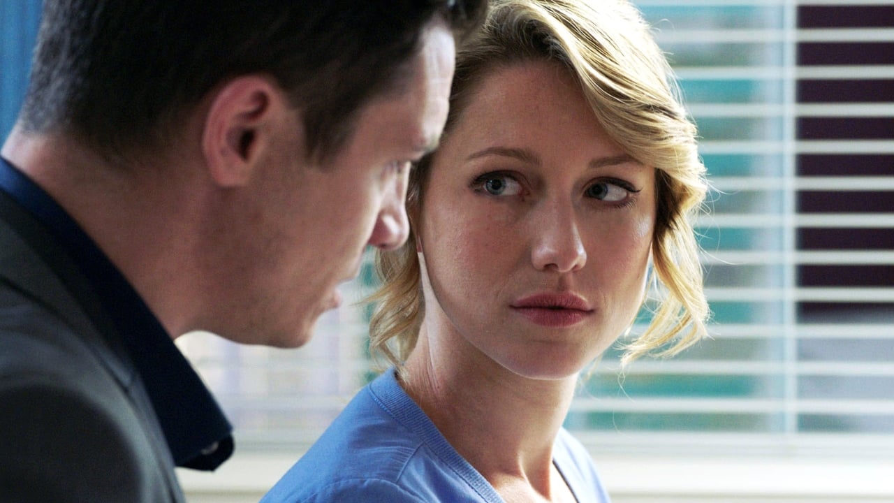 Holby City - Season 17 Episode 51 : Cover Story