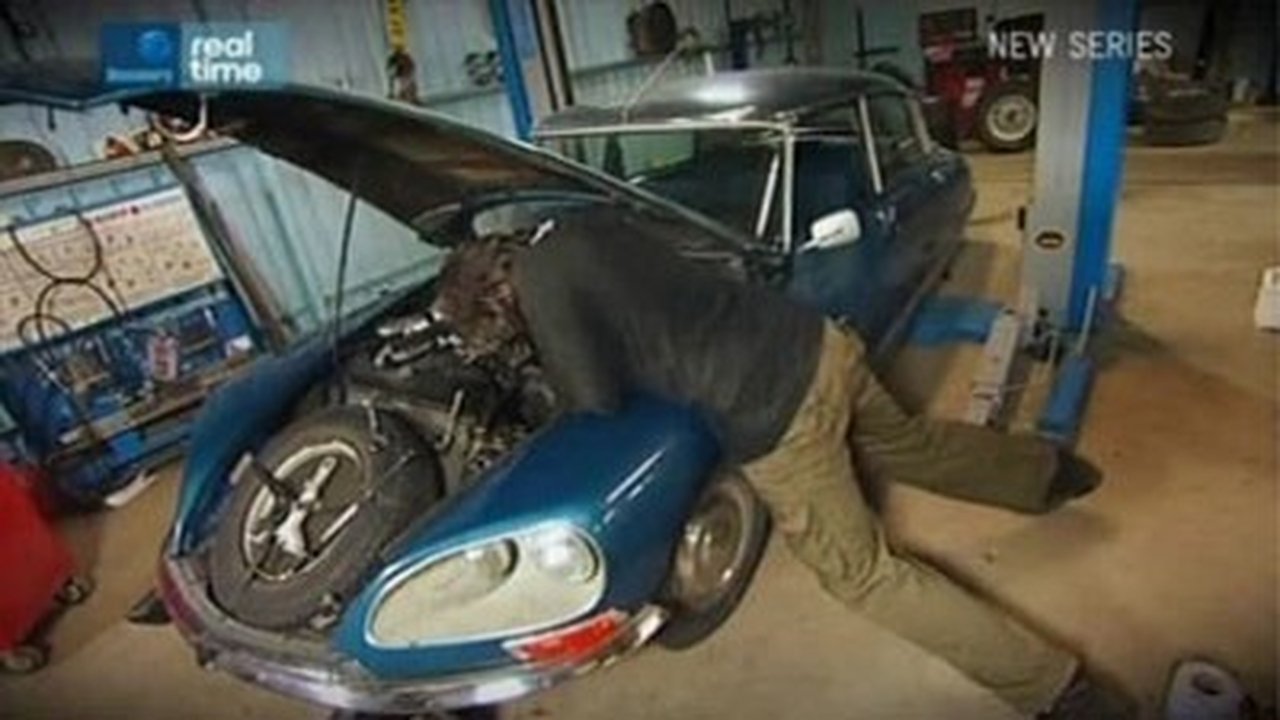 Wheeler Dealers - Season 5 Episode 10 : Citroen DS (Part 2)