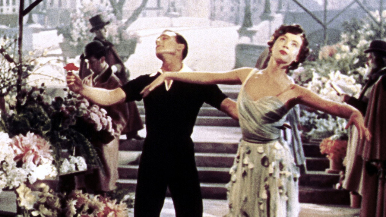 An American in Paris background 25