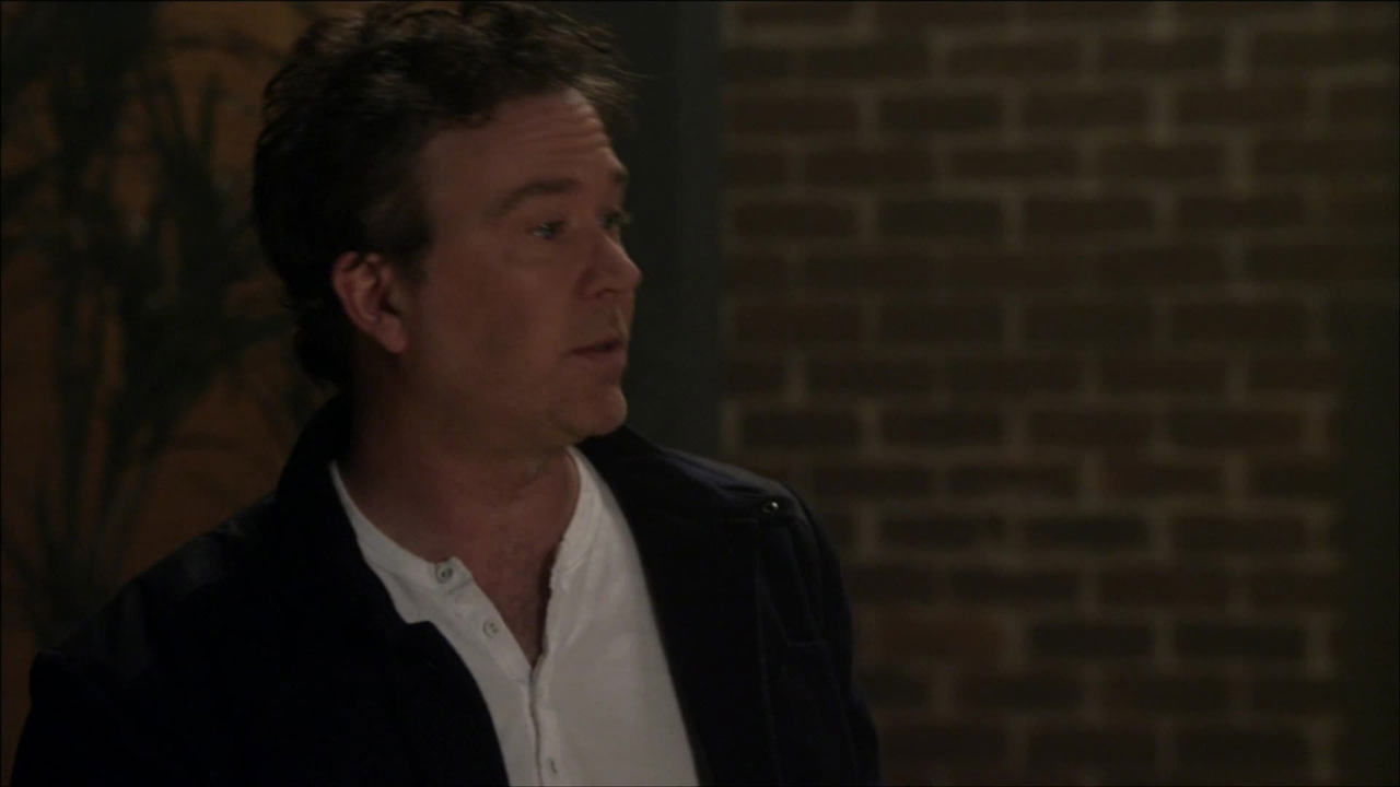 Leverage - Season 5 Episode 2 : The Blue Line Job