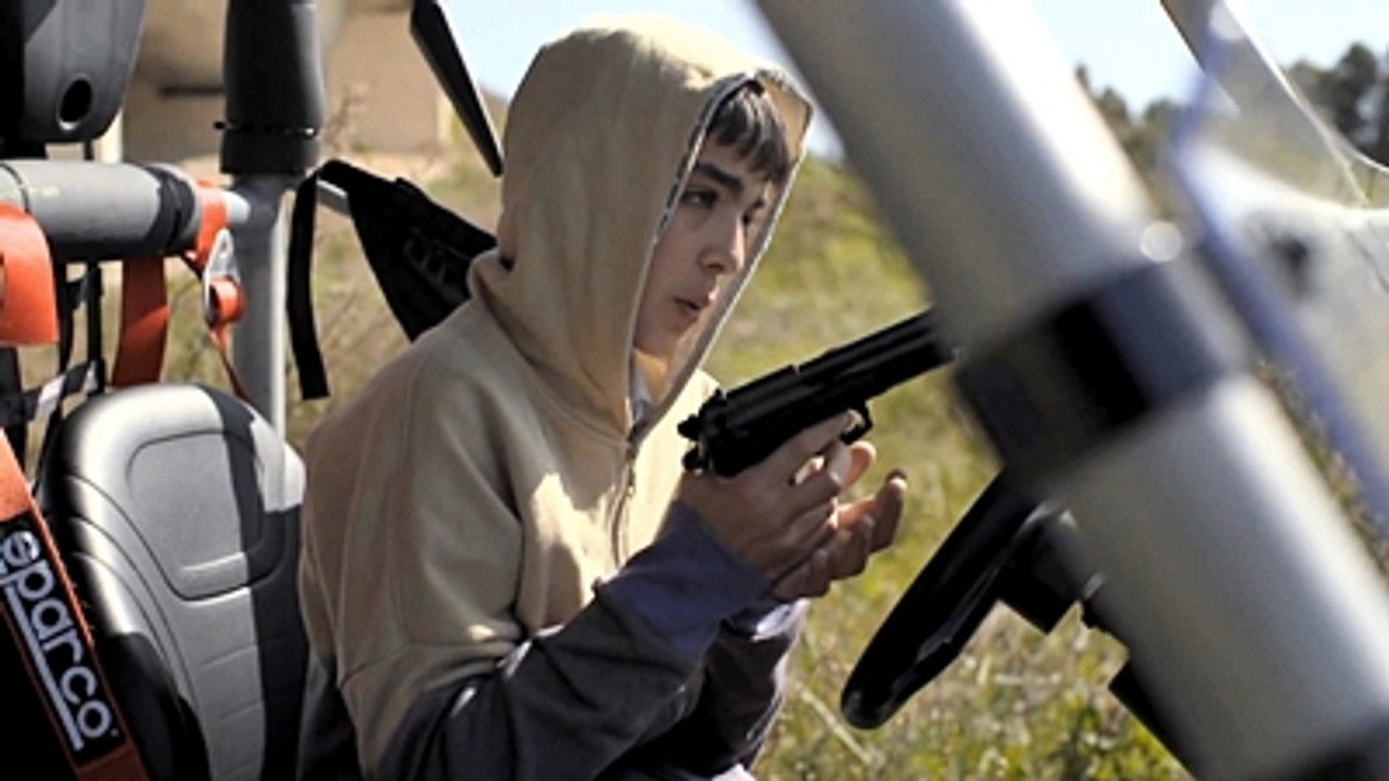 אופוריה backdrop