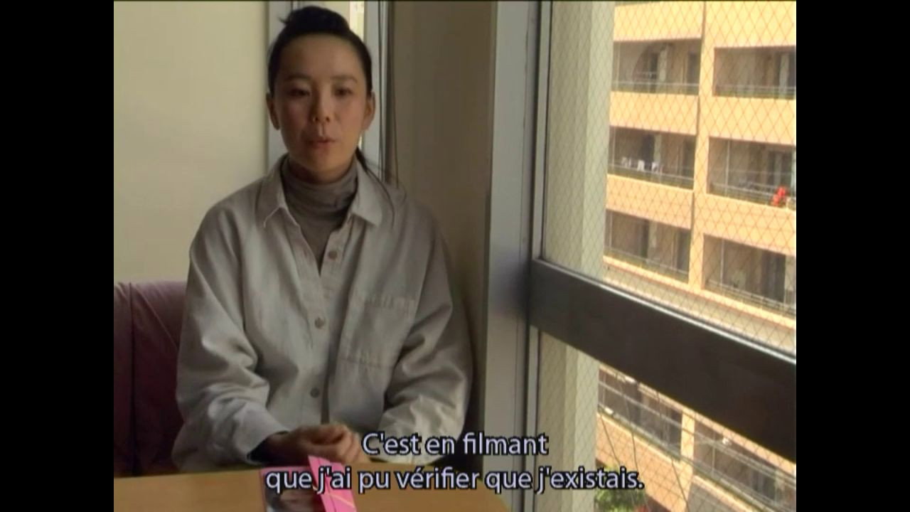 Rien ne s'efface backdrop