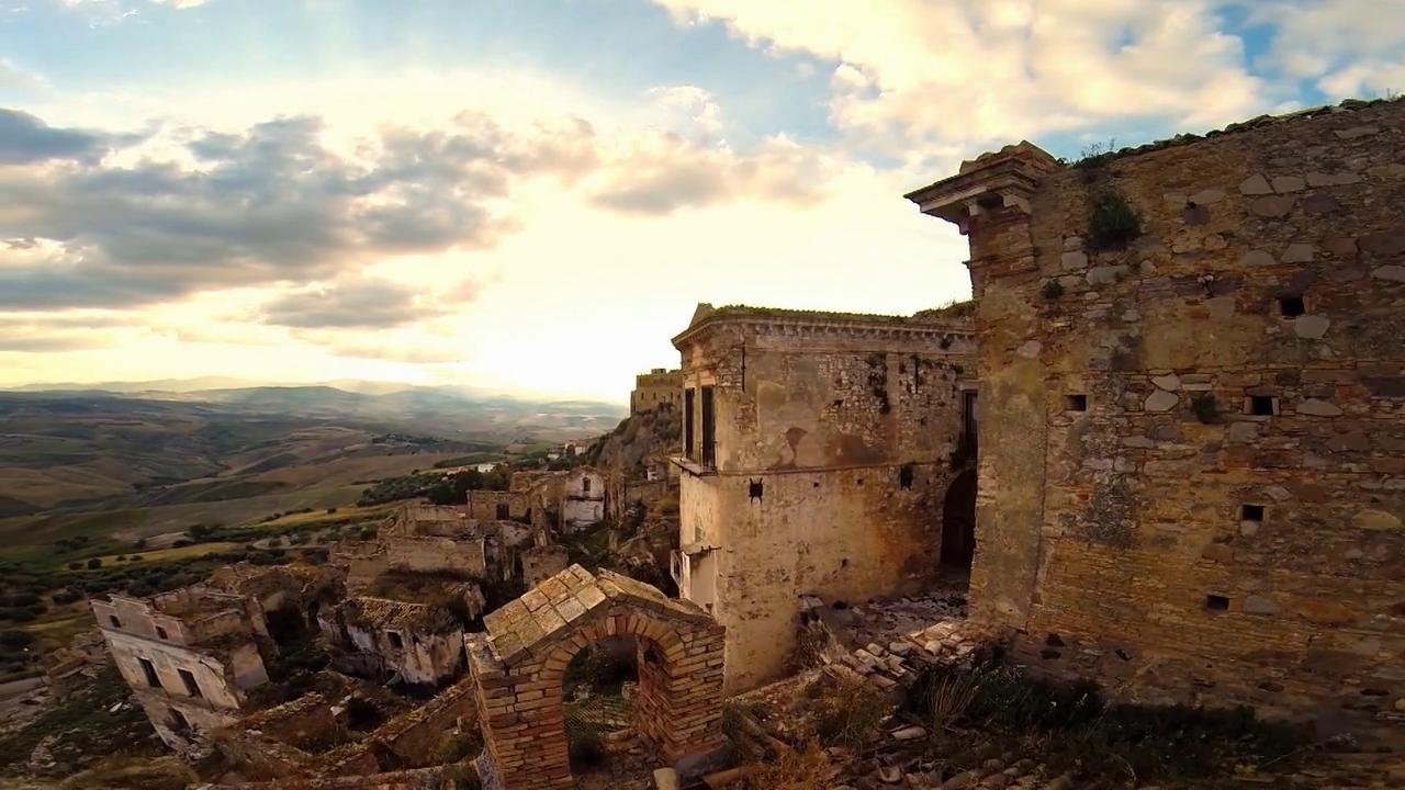 Mysteries from Above - Season 1 Episode 7 : Ghost Towns