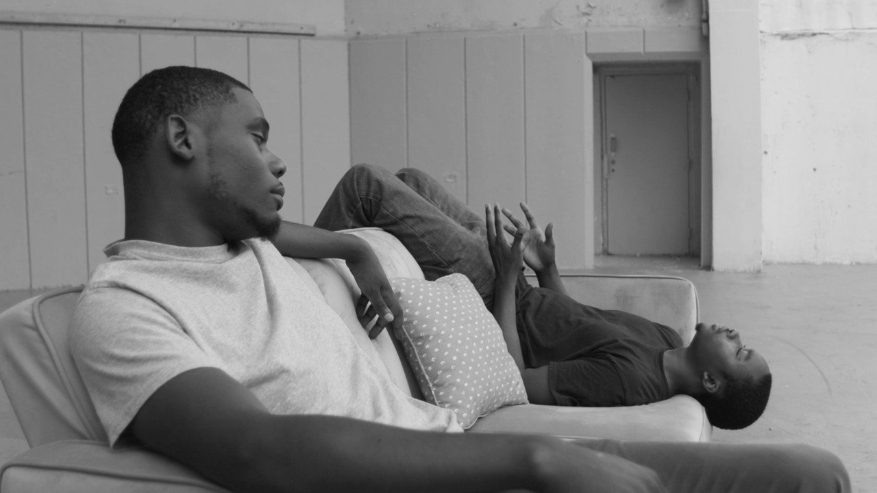 Immagine di copertina del trailer di Sofa, So Good