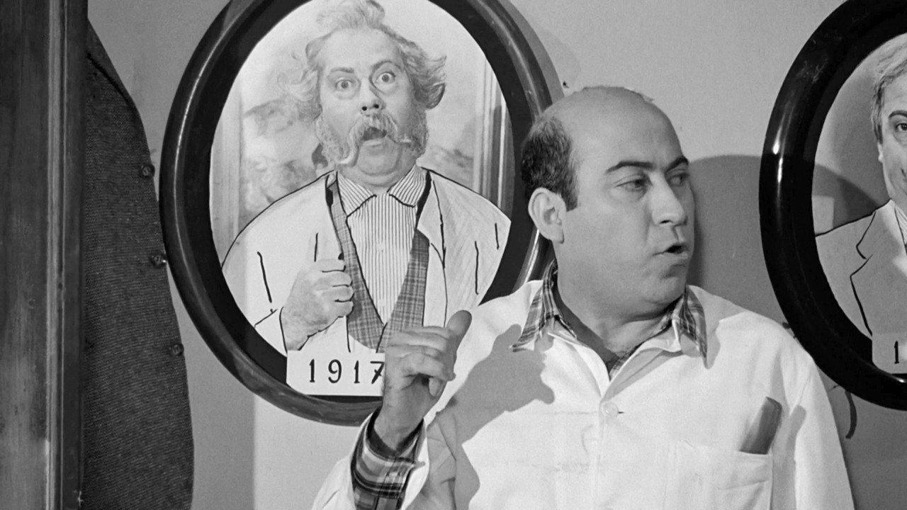 Обои к фильму «Ena asyllipto koroido (1969)» — (24 из 28)