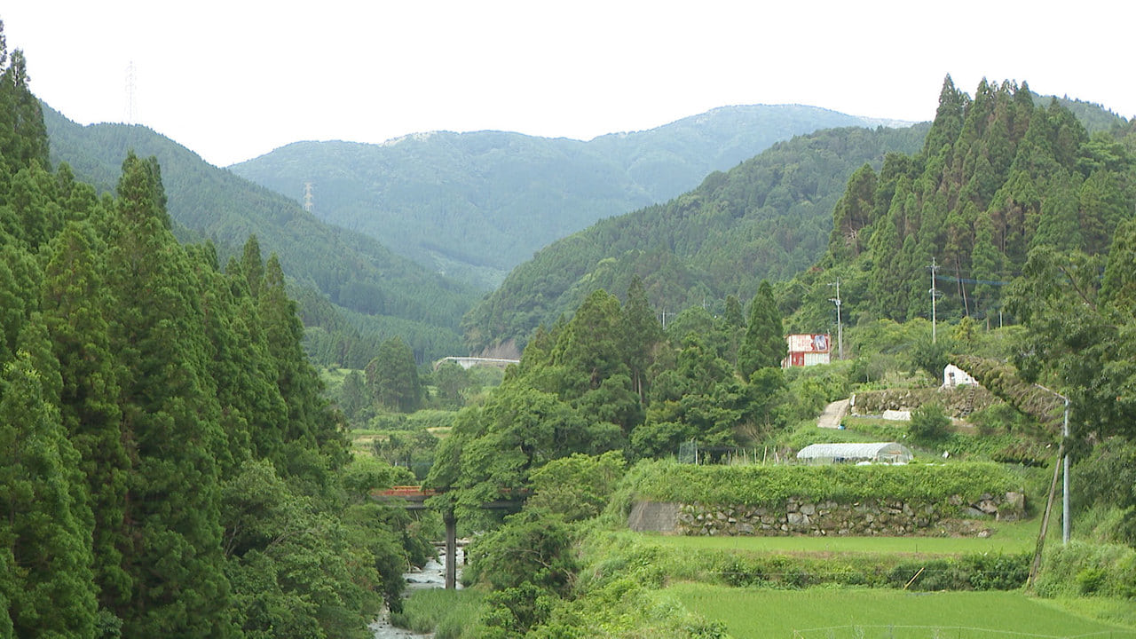 Journeys in Japan - Season 12 Episode 15 : The Trail to Chiyanoki: Mountain Biking Revives Village