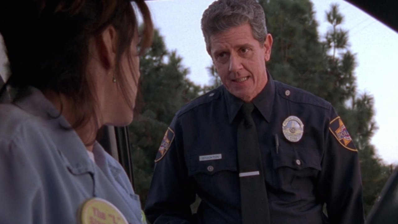 Malcolm in the Middle - Season 2 Episode 16 : Traffic Ticket