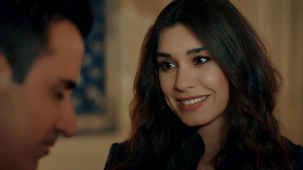 Aşk Ve Mavi — Épisode 33