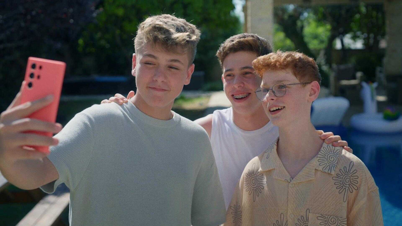 אל עצמי backdrop