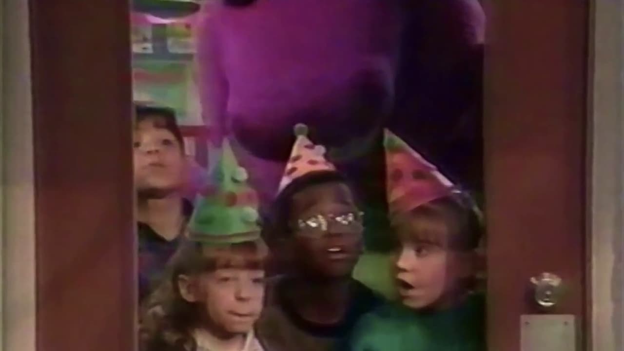 Barney & Friends - Season 2 Episode 10 : Look at Me, I'm Three!
