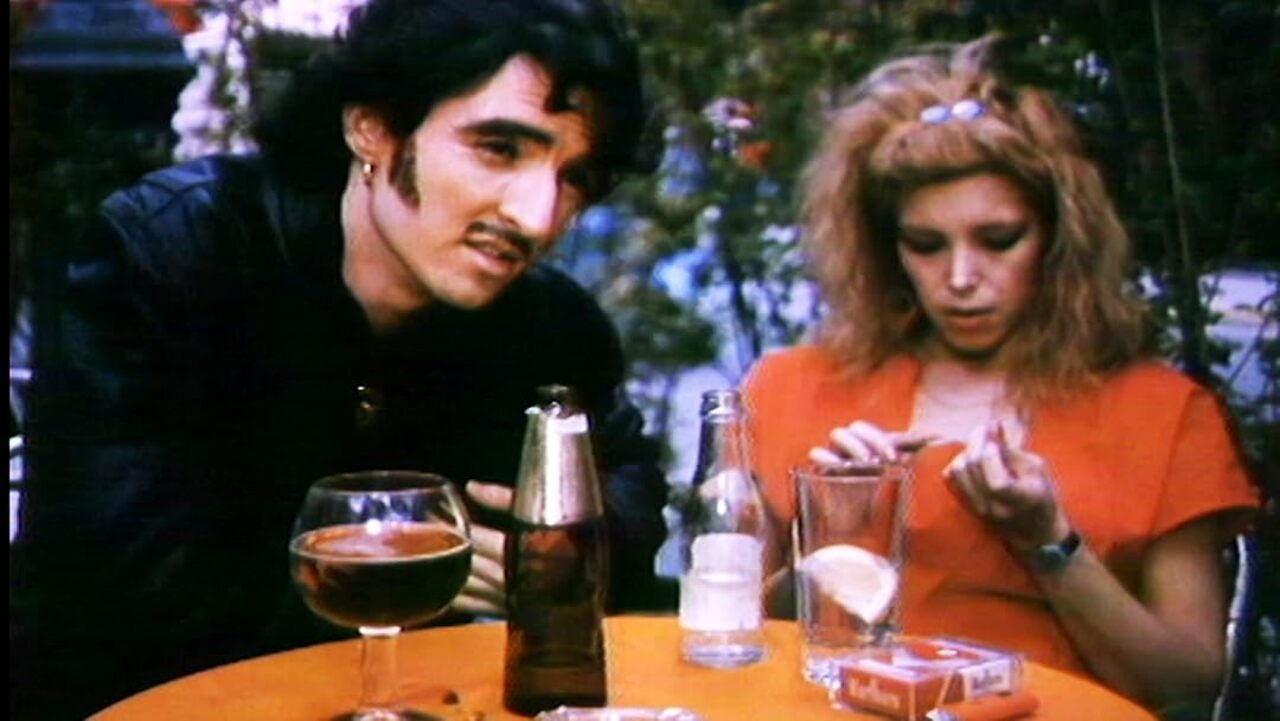 La rubia del bar