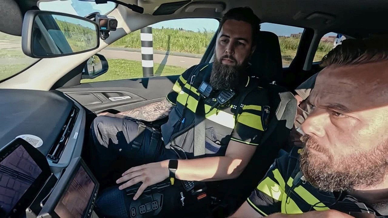 Bureau Utrecht - Season 1 Episode 1 : Episode 1