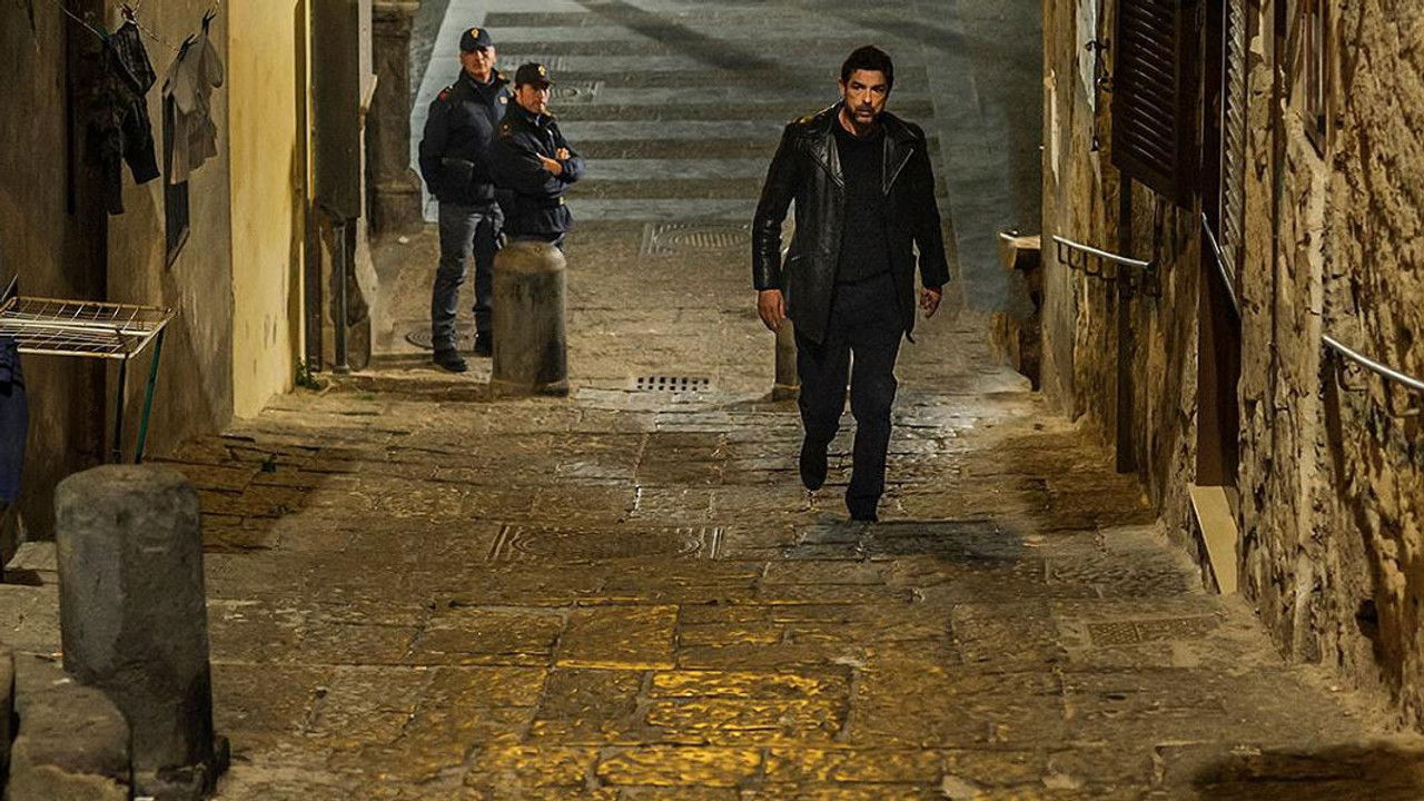 Image I bastardi di Pizzofalcone | Los bastardos de Pizzofalcone (2017)