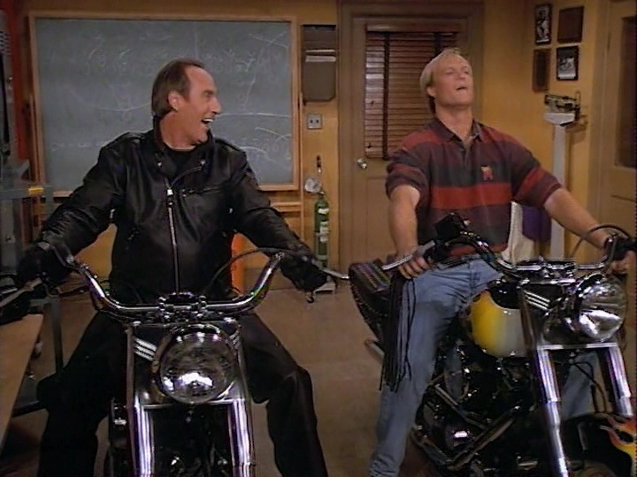 Coach - Season 6 Episode 6 : Uneasy Riders