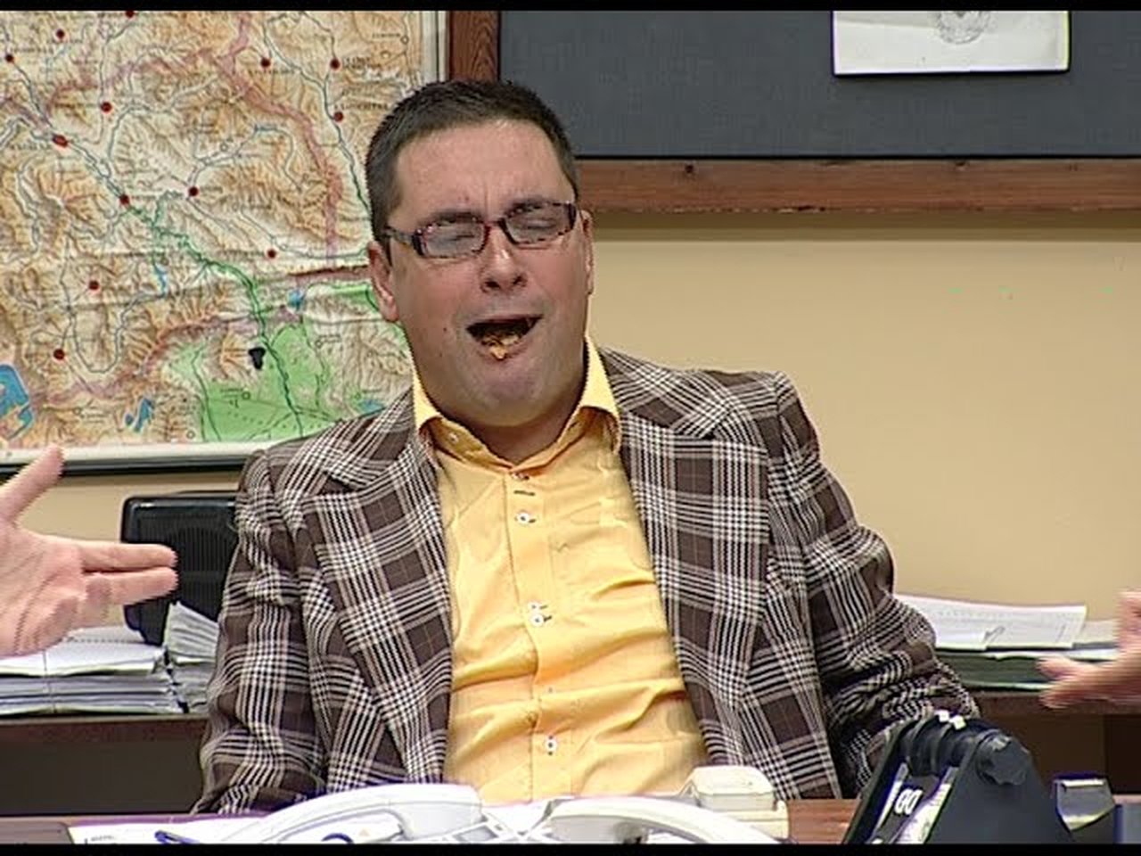 Government Job - Season 3 Episode 47 : 448 Glad