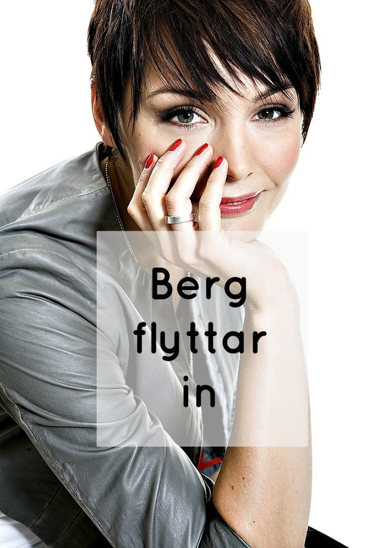 Berg flyttar in poster