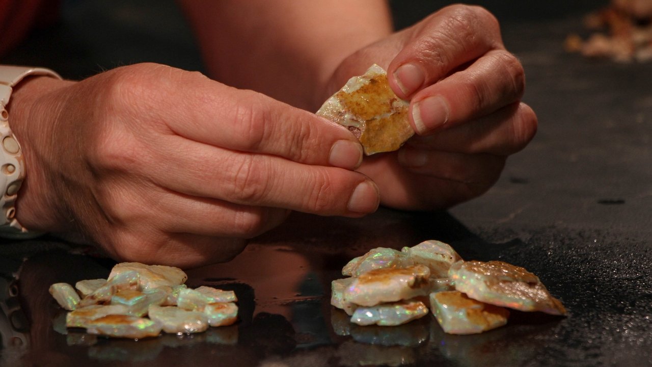 Outback Opal Hunters - Season 12 Episode 9 : School of Hard Rocks