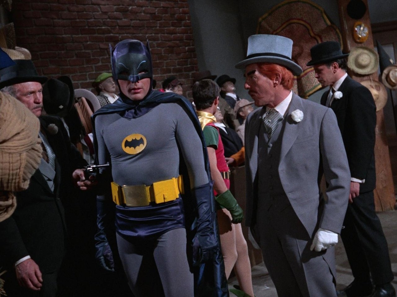 Batman - Season 1 Episode 14 : Batman Stands Pat