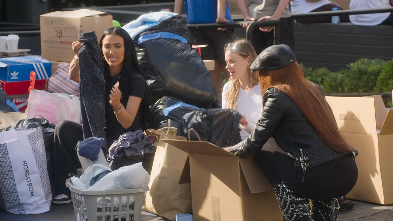 Selling Sunset - Season 9 Episode 5 : Stronger Together