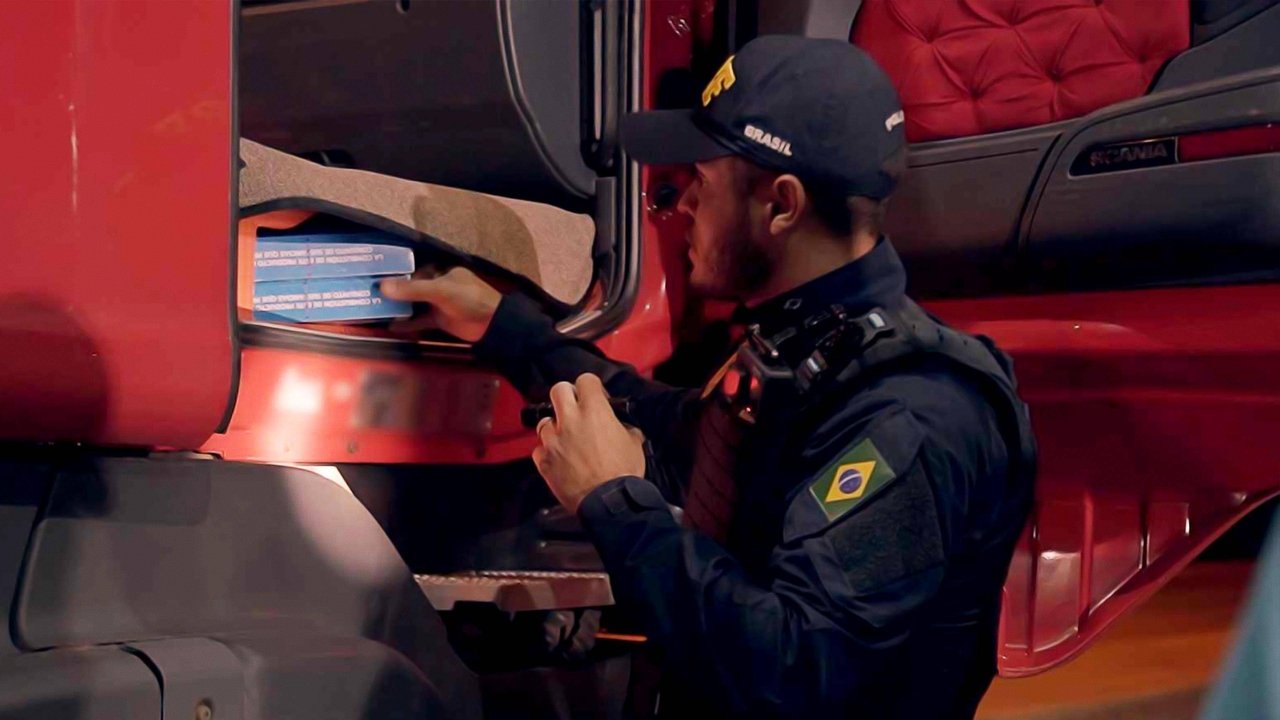 Border Control: Brazil - Season 2 Episode 11 : Episode 11