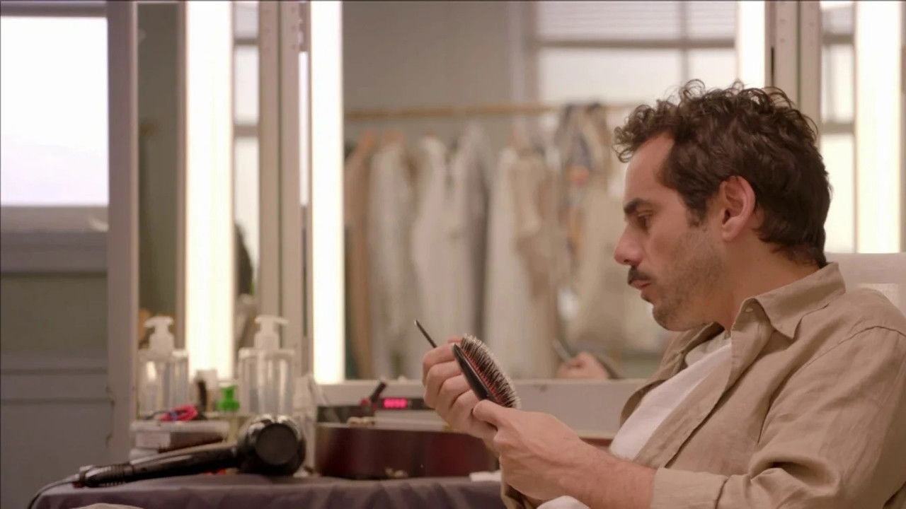 HMC : Habillage, Maquillage, Coiffure — Le toupet