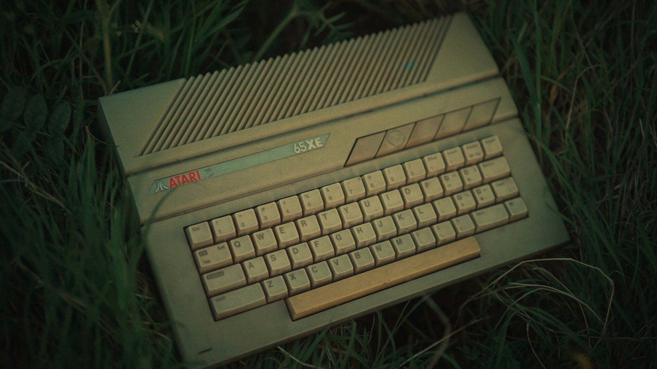 End Credits (EP) still 2
