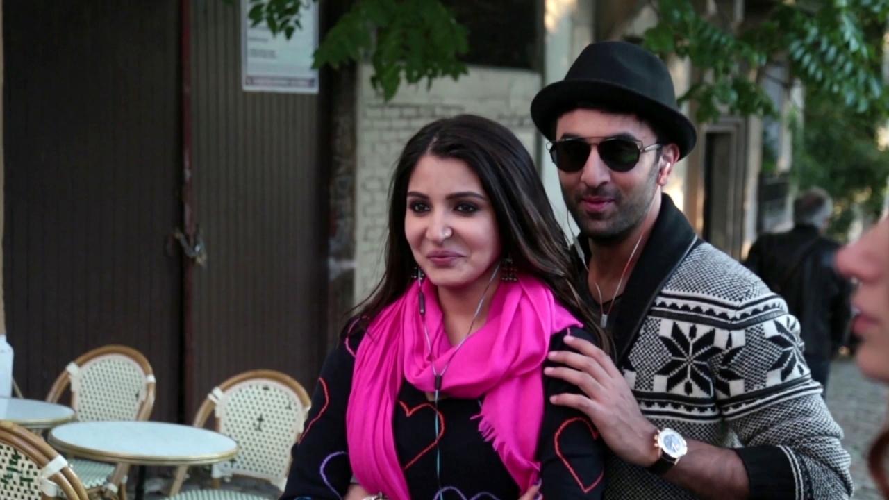 Ae Dil Hai Mushkil background