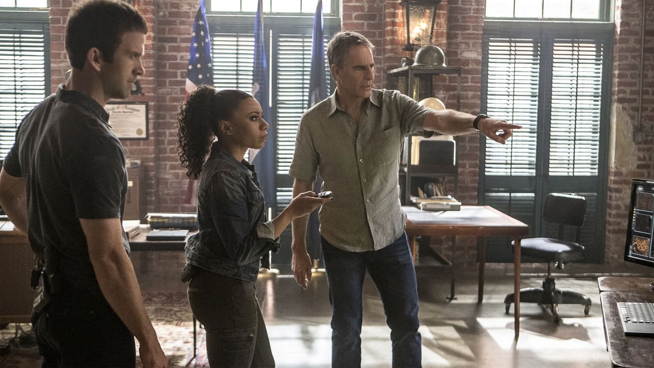 NCIS: New Orleans - Season 2 Episode 22 : Help Wanted