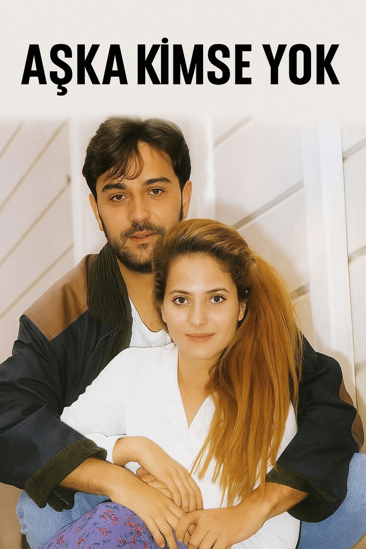 Aşka Kimse Yok Backdrop