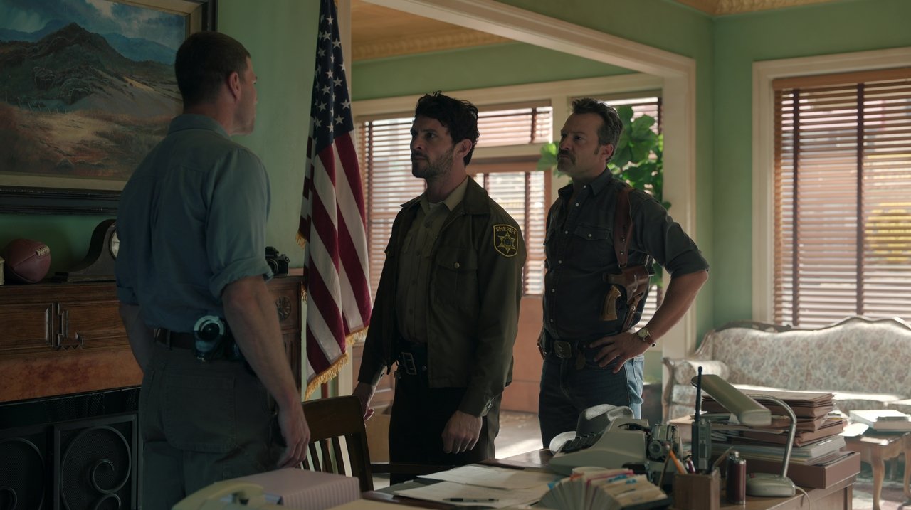 NCIS: Origins - Season 2 Episode 5 : Funny How Time Slips Away (I)