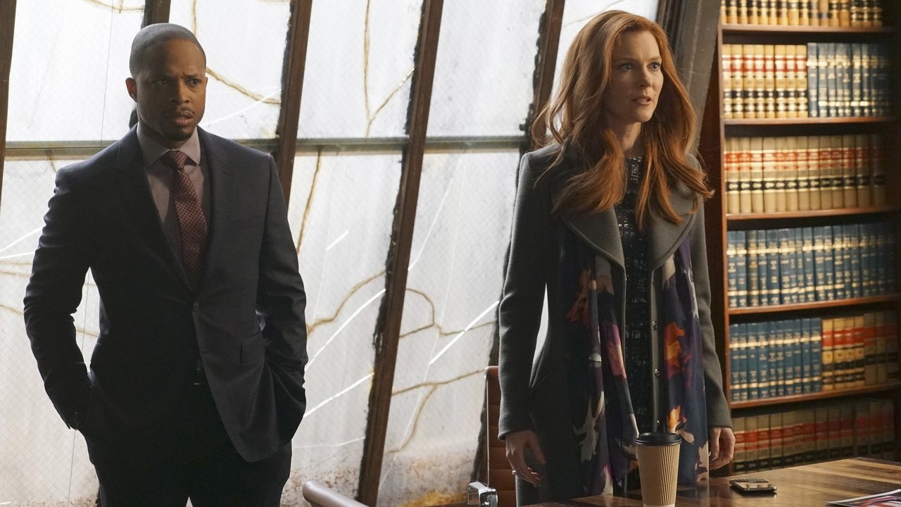 Scandal - Season 5 Episode 20 : Trump Card