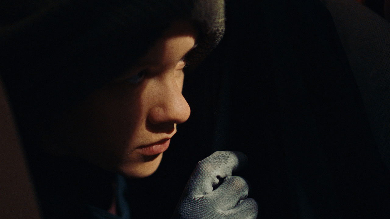 Outo kesä — Épisode 8