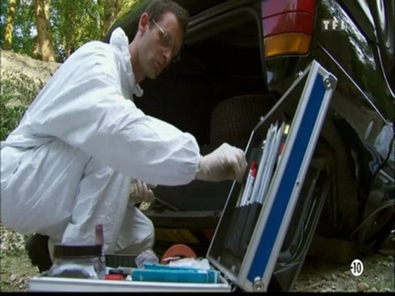 Research Unit - Season 3 Episode 5 : Episode 5