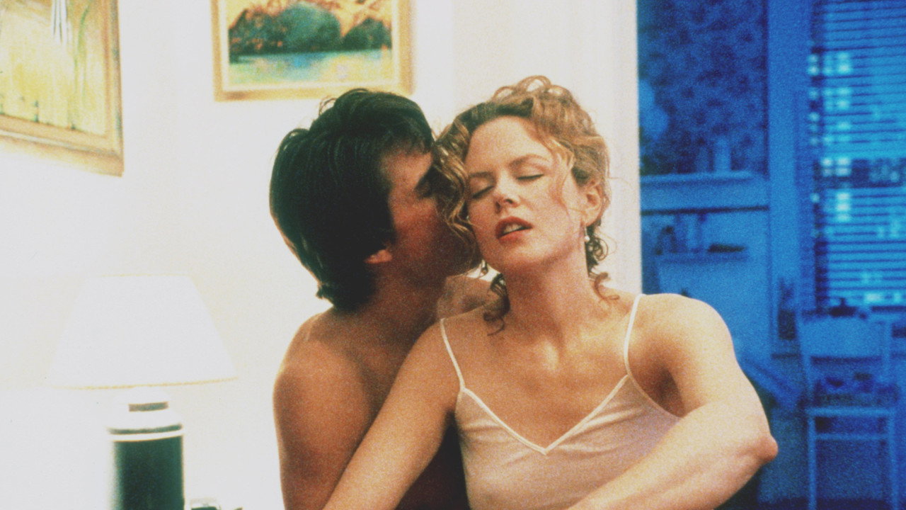 Eyes Wide Shut background 117