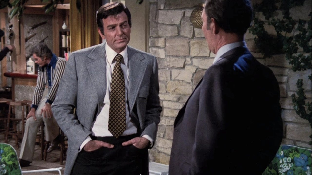 Mannix - Season 5 Episode 20 : A Walk in the Shadows