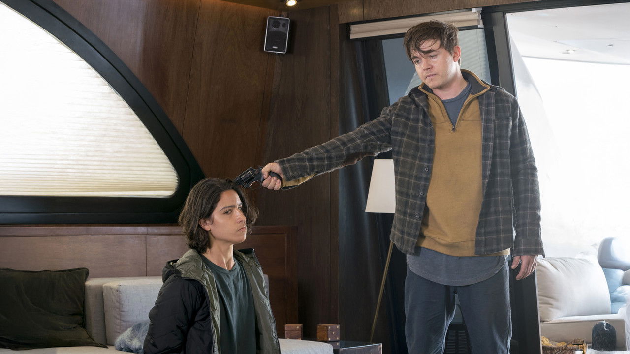 Fear the Walking Dead - Season 2 Episode 4 : Blood in the Streets