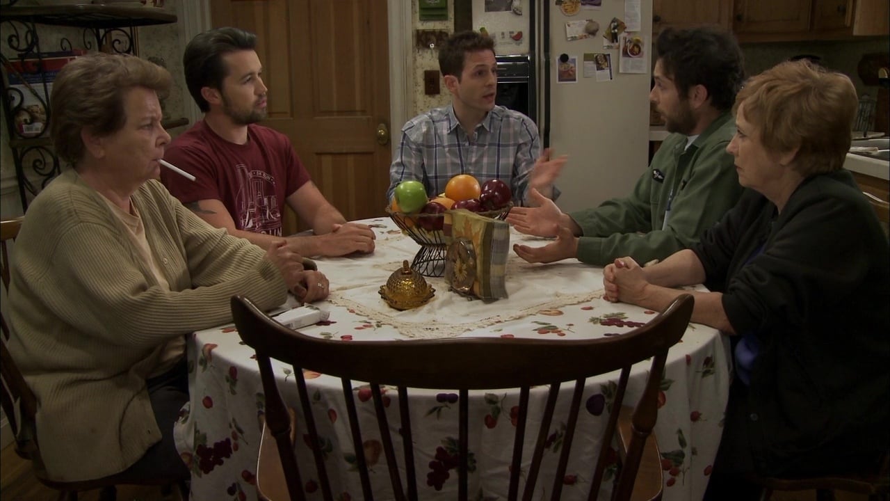 It's Always Sunny in Philadelphia - Season 6 Episode 6 : Mac's Mom Burns Her House Down