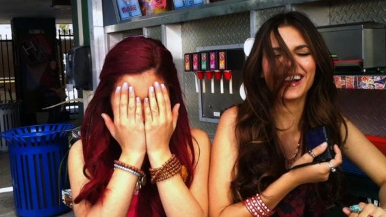iParty with Victorious still